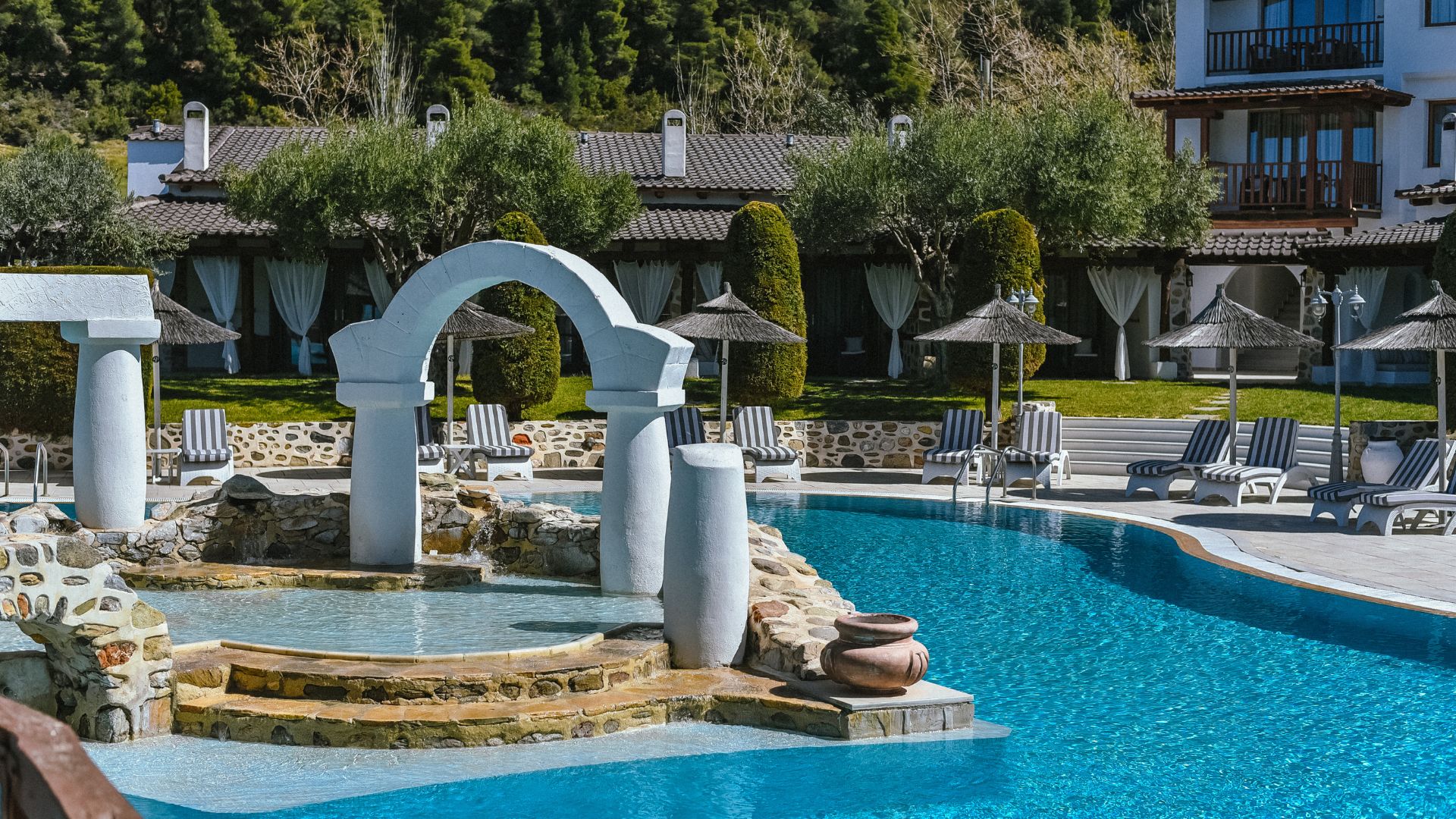 Acrotel Athena Residence