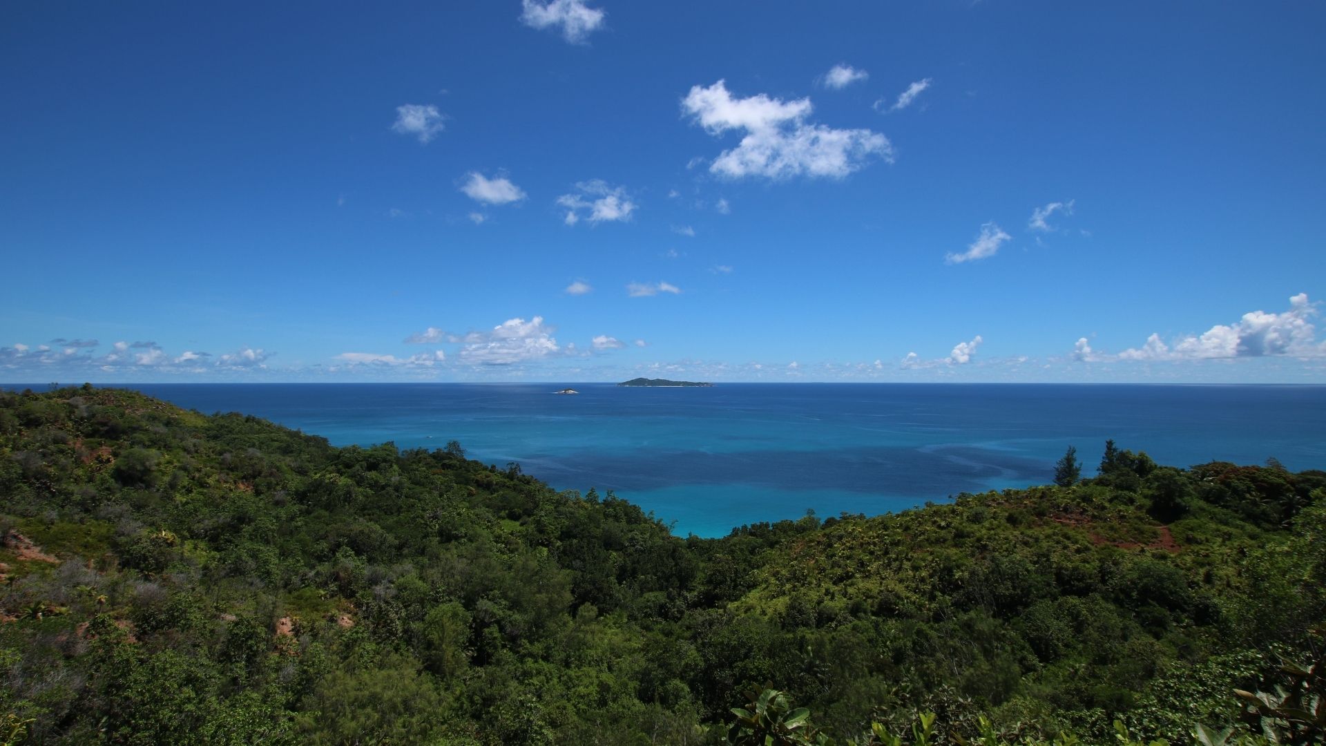 Anse Lazio - Aride - St. Pierre - Baie St. Anne/Praslin
