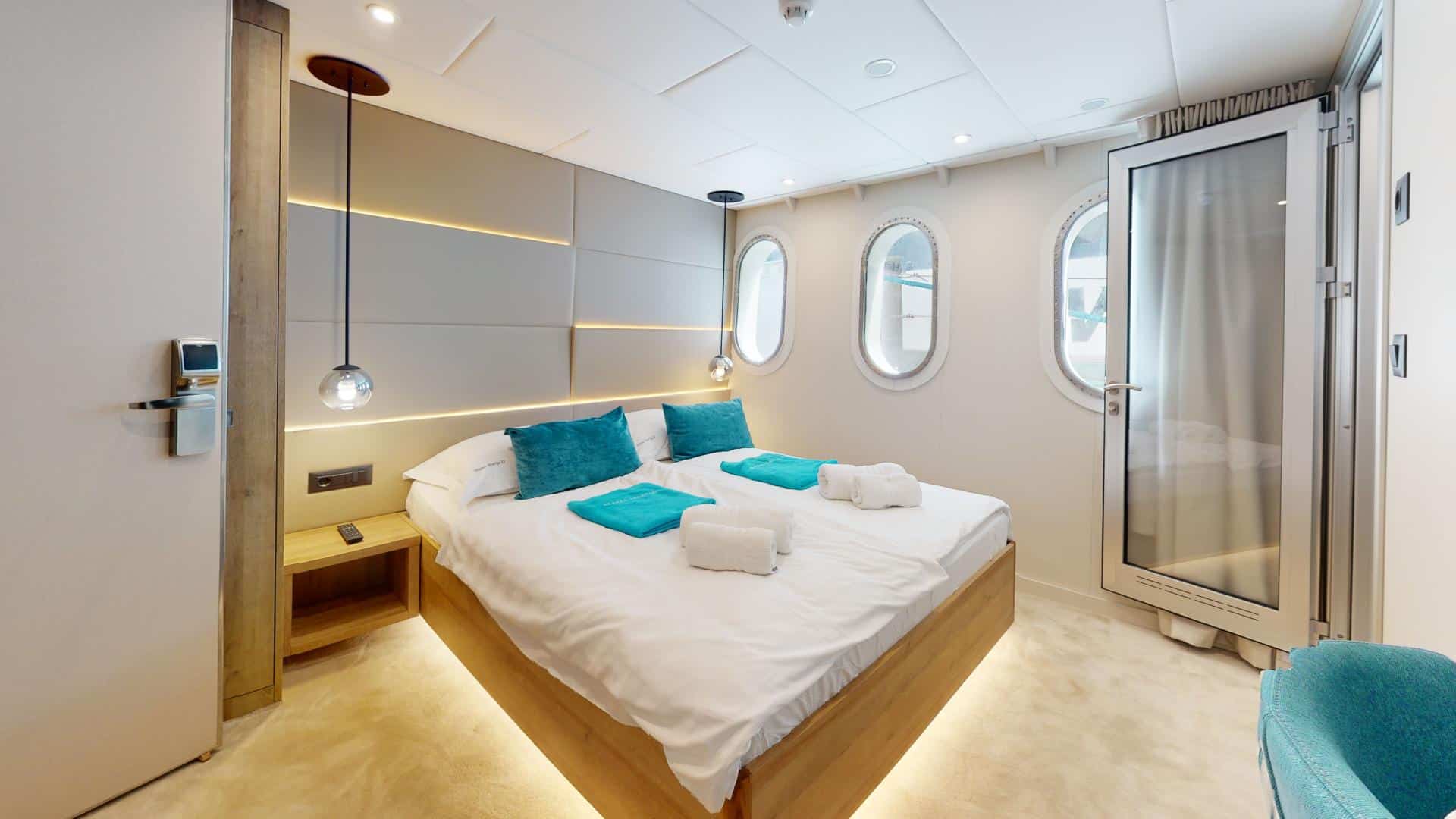 Croatia Cruises: Split to Dubrovnik, M/S Mama Marija II 2026
