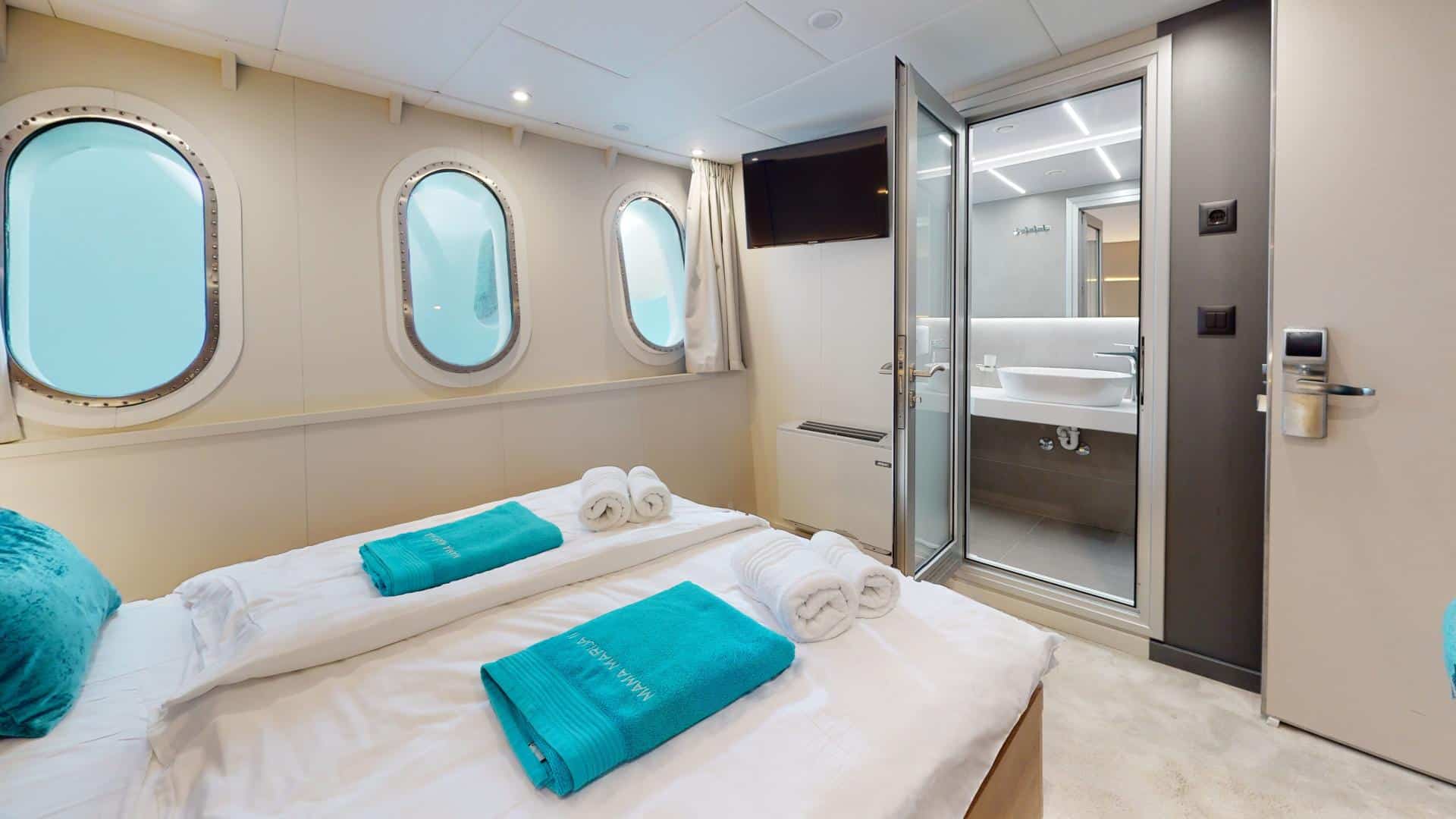 Croatia Cruises: Dubrovnik to Split, M/S Mama Marija II 2026