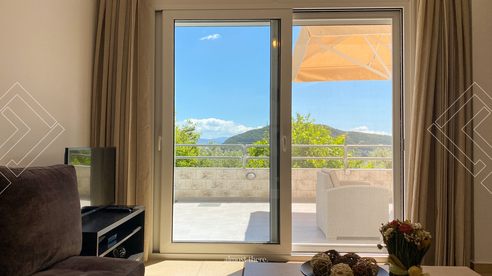 Villa Albus East