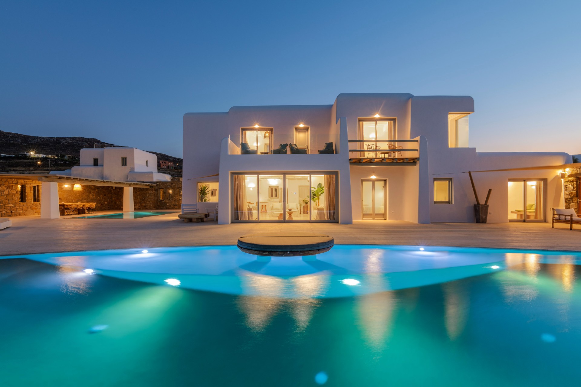 Villa Eye